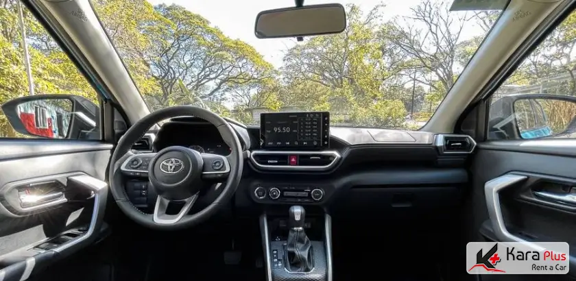 فضای داخلی مجهز و شیک تویوتا رایز