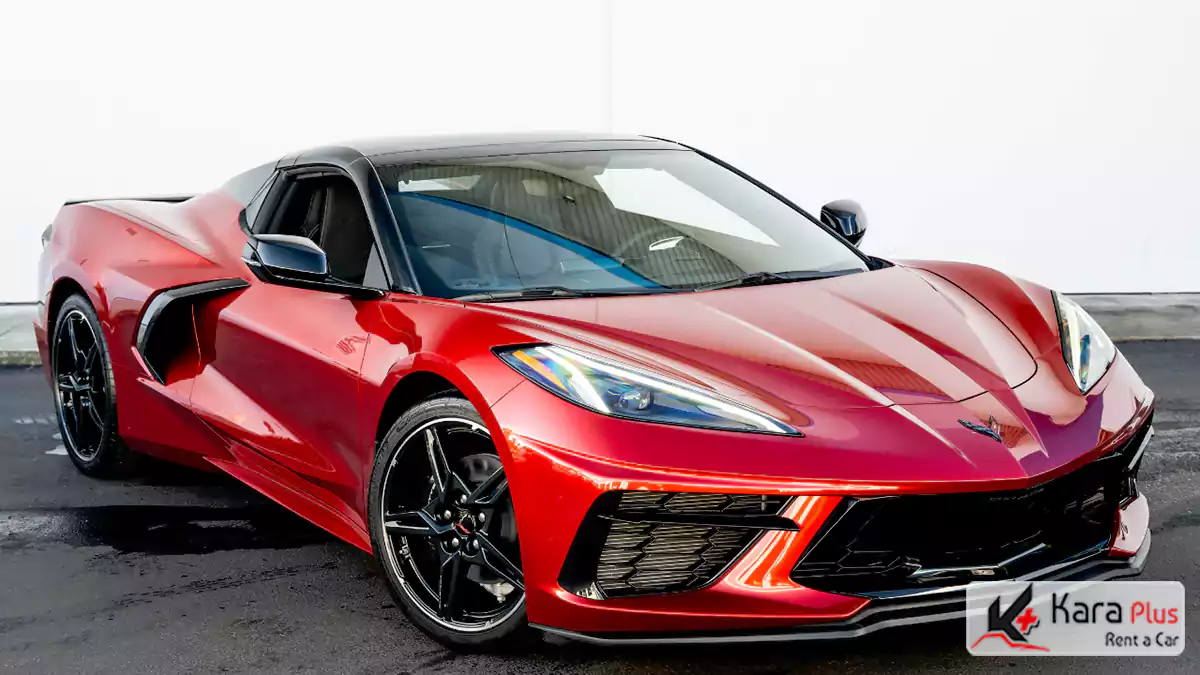 نمای زیبایی از chevrolet کوروت در شهر زیبای دبی